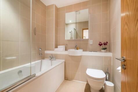 bathroom (1).jpg