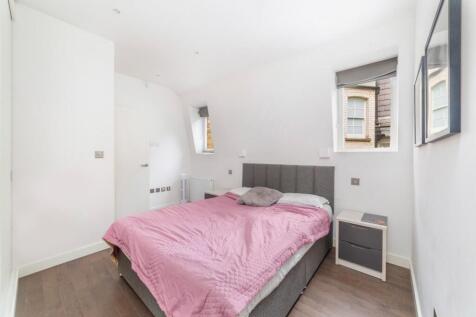 bedroom (1).jpg