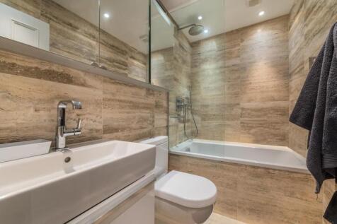 BATHROOM 1.jpg