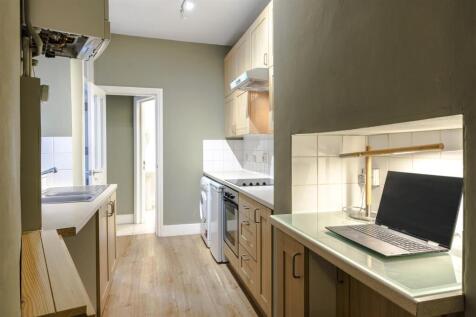 kitchen-1.jpg