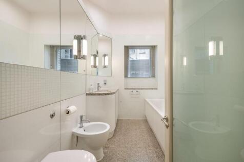 bathroom (1).jpg