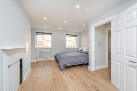 bedroom (2).jpg