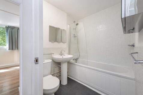 bathroom (2).jpg
