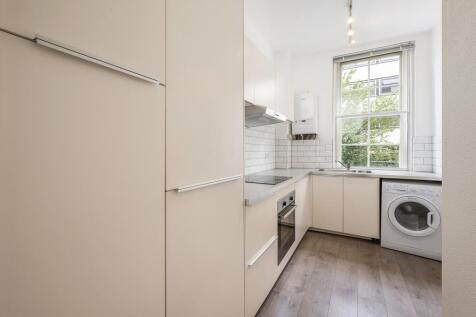 kitchen (2).jpg