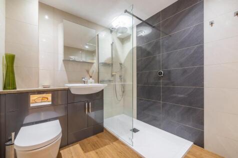 bathroom (1).jpg