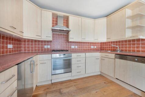 KITCHEN 2.jpg