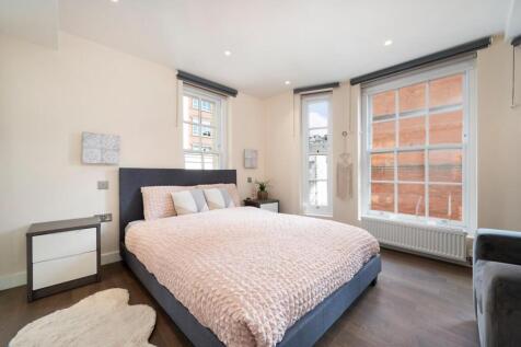BEDROOM 1 a.jpg