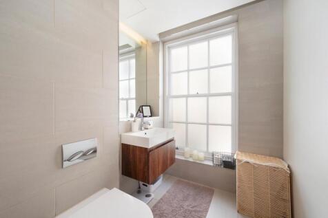 BATHROOM 2.jpg