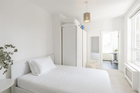 Bedroom_4.jpg