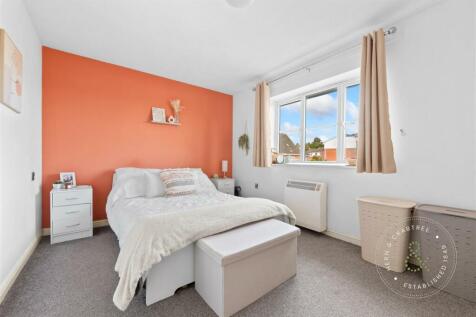 youghal-close-01.jpg