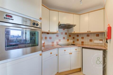 birch-court-09.jpg
