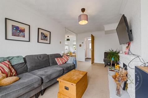Carisbrooke-Way-12.jpg