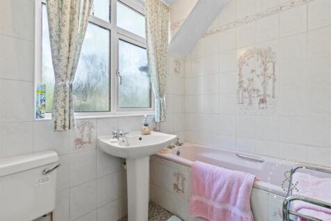 Wentloog Road, Rumney, Hern Crabtree (16).jpg