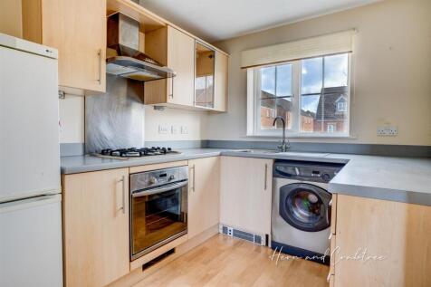 Threipland Drive, Heath, HernCrabtree Lettings (6)