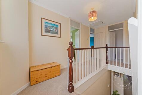 Cottage-Close-11.jpg