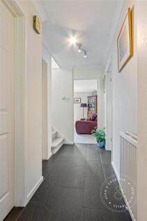 Cottage-Close-21.jpg