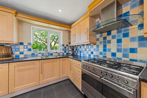 Cottage-Close-30.jpg