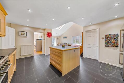 Cottage-Close-31.jpg