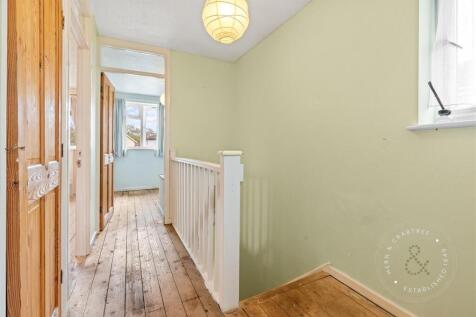 Maes Y Crochan, St Mellons, Cardiff (31).jpg