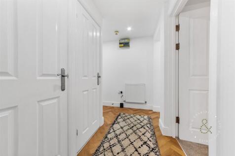 Francis-House-11.jpg