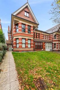 Francis-House-27.jpg