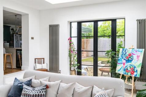 East Rise, Style Shots (5).jpeg