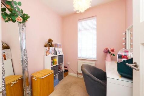 Bedroom/Office