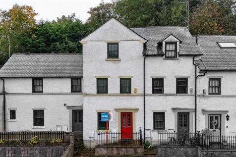 4 Gill Garth, Ulverston, LA12 7FF (6 of 1).jpg