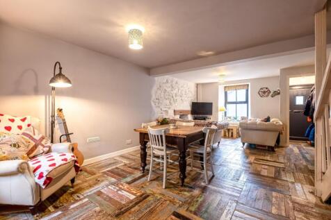 21 Hart Street (4 of 13).jpg