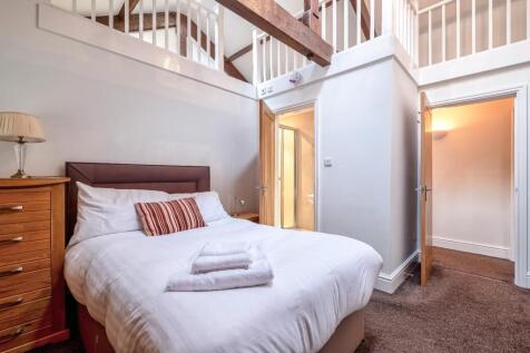 2 Croft Cottage &amp; Studio