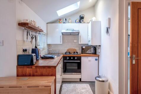 2 Croft Cottage &amp; Studio