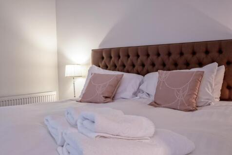 2 Croft Cottage &amp; Studio