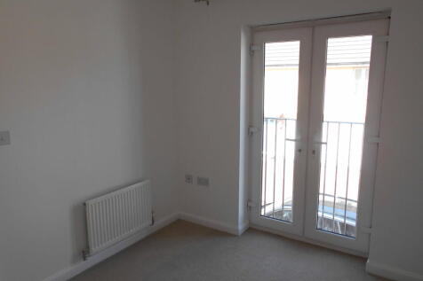 Bedroom 2 with juilette balcony