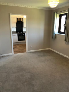 lounge to kitchen.png