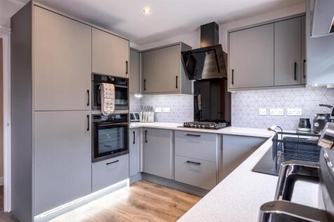 93 Gloucester Street (7 of 17).jpg