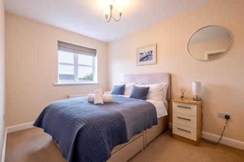 7 Cowper Close (14 of 19).jpg