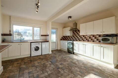 6 Medway Road (7 of 18).jpg