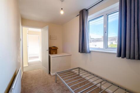 6 Medway Road (13 of 18).jpg
