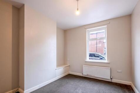 5 Lincoln Street (4 of 18).jpg