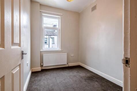 5 Lincoln Street (13 of 18).jpg