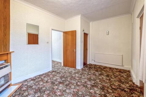 34 Douglas Street (6 of 15).jpg