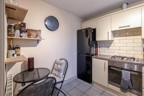 2 Easdale Close (5 of 18).jpg