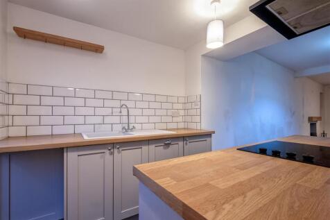 Butterfly Cottage, 4 School View (9 of 14).jpg