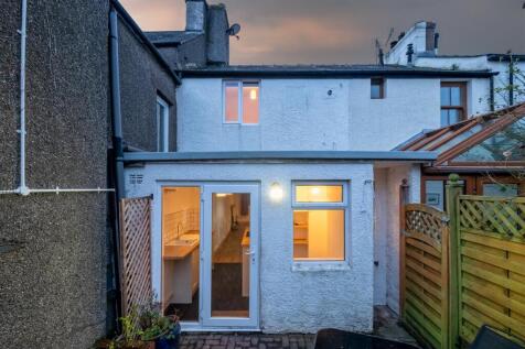 Butterfly Cottage, 4 School View (2 of 14).jpg