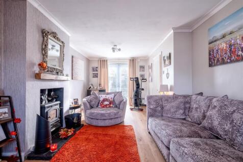 54 Coronation Drive (5 of 18).jpg