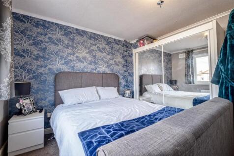 54 Coronation Drive (13 of 18).jpg