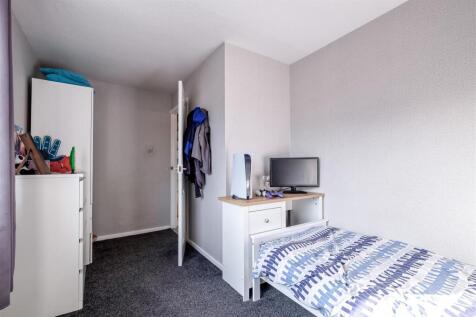 54 Coronation Drive (15 of 18).jpg