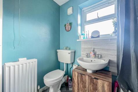 54 Coronation Drive (3 of 18).jpg