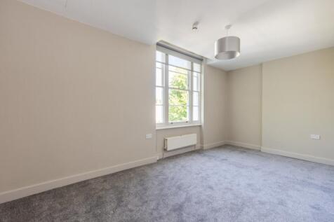 Flat E, 9 Pembrid...