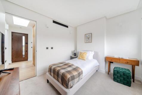 1380622-8-691330b...